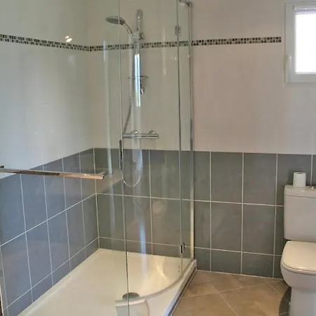Holiday home Le Four De La Pierre Plantee A 4 Km De La Mer