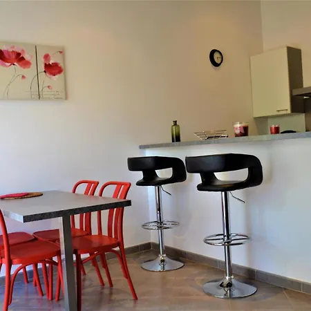 Holiday home Le Four De La Pierre Plantee A 4 Km De La Mer *
