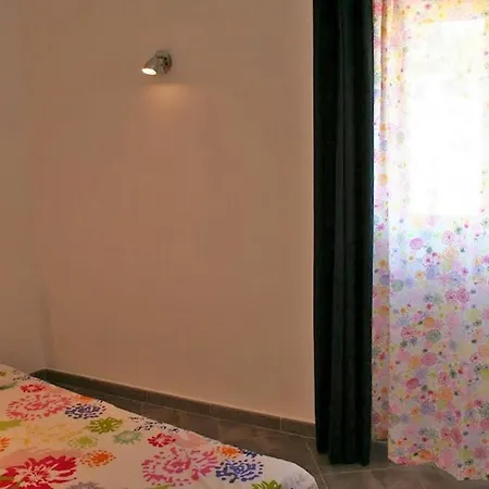 Holiday home Le Four De La Pierre Plantee A 4 Km De La Mer Sainte-Maxime