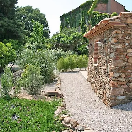 Le Four De La Pierre Plantee A 4 Km De La Mer Holiday home
