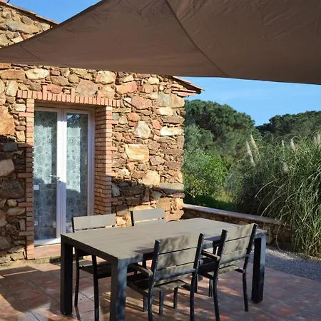 Le Four De La Pierre Plantee A 4 Km De La Mer Holiday home